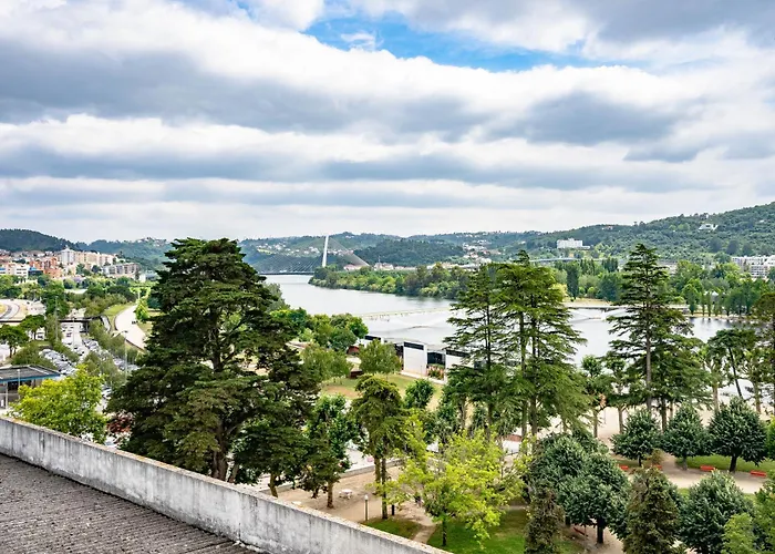 아파트 카사스 다 알레그리아 *