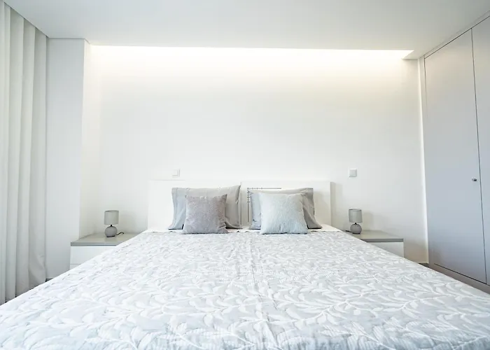 카사스 다 알레그리아 *