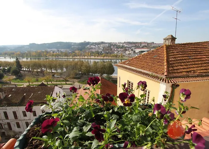 아파트 카사스 다 알레그리아 *